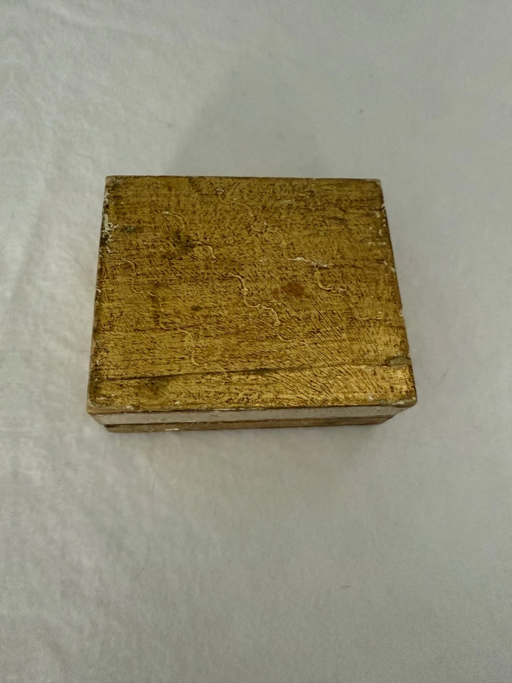 wooden Gold painted w Dog  hinged Trinket Box  5 x 4 x 2 - Image 3 of 4