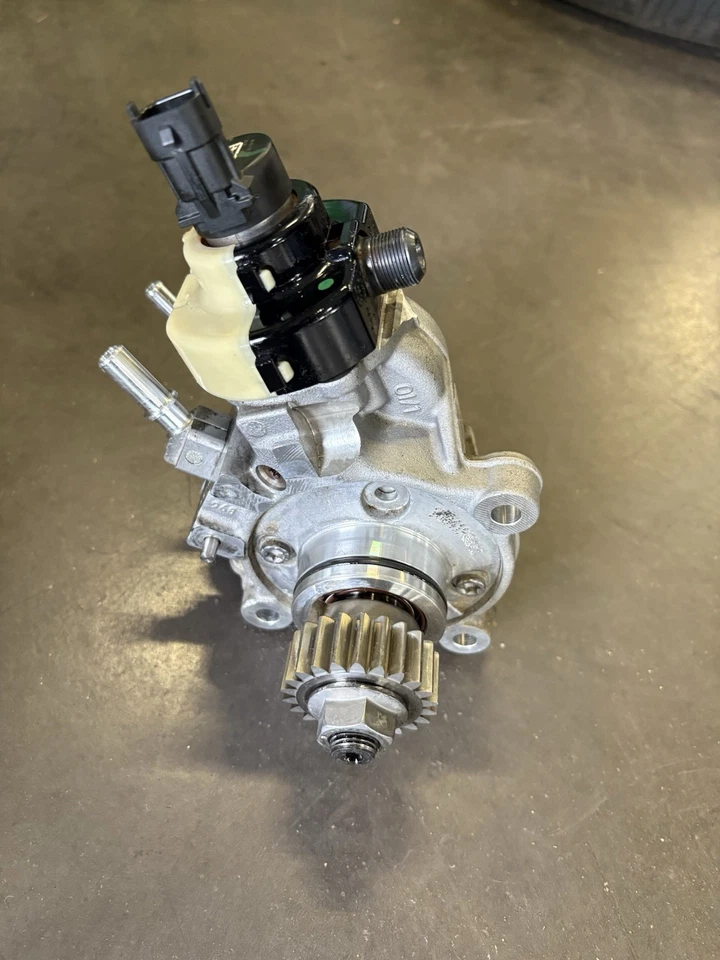 🔧 Pompe Haute Pression Renault Réf 167009230R 🔧 - Photo 4/4