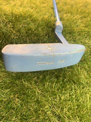 tour model 506 putter 34'' at address