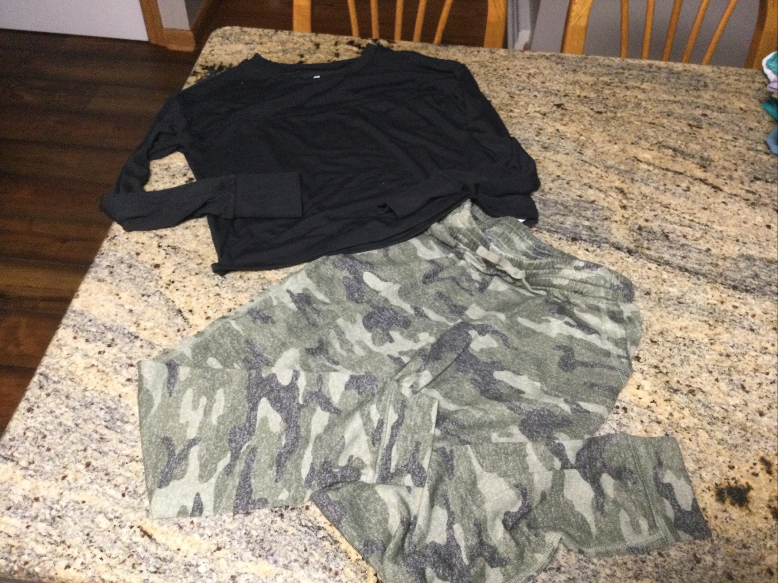 Picture 1 of 4