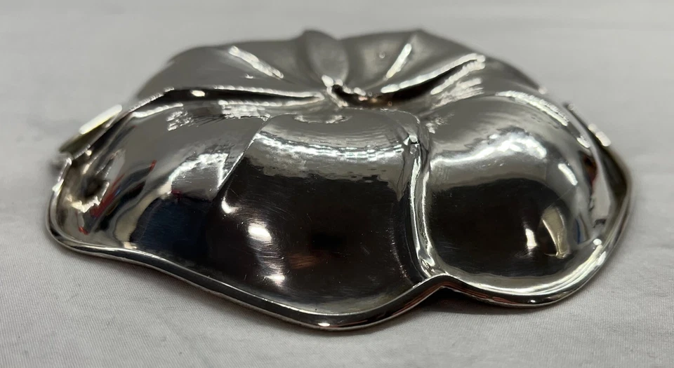 Buccellati Italia Plata de Ley 5.25" Figura Orquídea? Plato/tazón para flores 120 g Foto 3 de 4