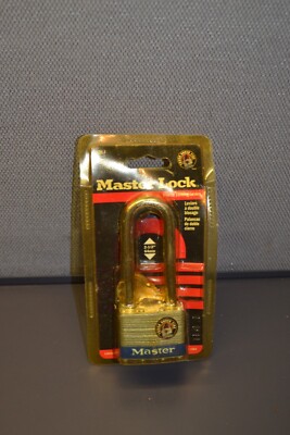 Master Lock 1DJL Padlock -   2-1/2 Shackle Clearance - New Old Stock