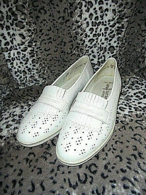 NEU   ARA   Echtleder - Schuhe weiß Gr. 7,5 G Halbschuhe Lochmuster Slipper
