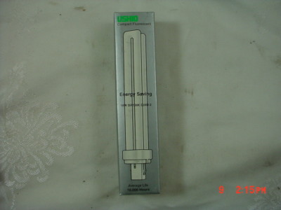 USHIO COMPACT FLUORESCENT  18v D/4100K  G24D-2  lot of 12