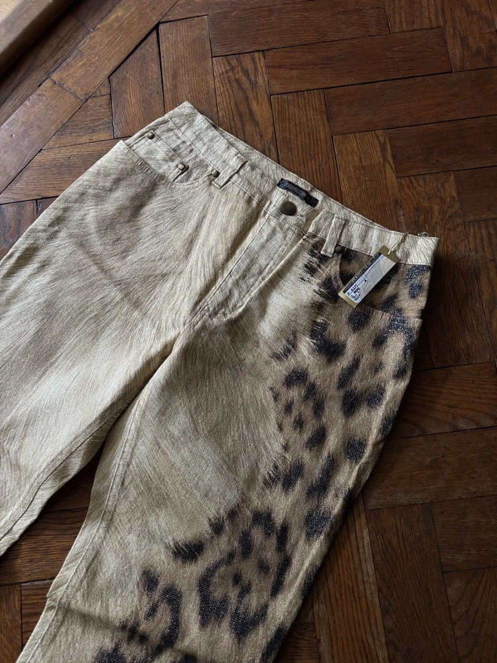 Roberto Cavalli Vintage Women's Leopard print Straight Jeans brand new with tag - Image 3 of 4