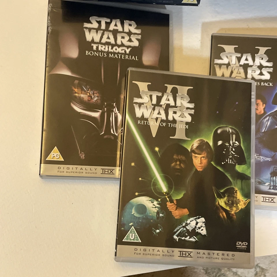 STAR WARS - The Original Trilogy - 4 Disc DVD Box Set (2004) - UK / PAL. - Image 2 of 3