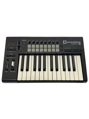 novation Synthesizer Launchkey25 Used