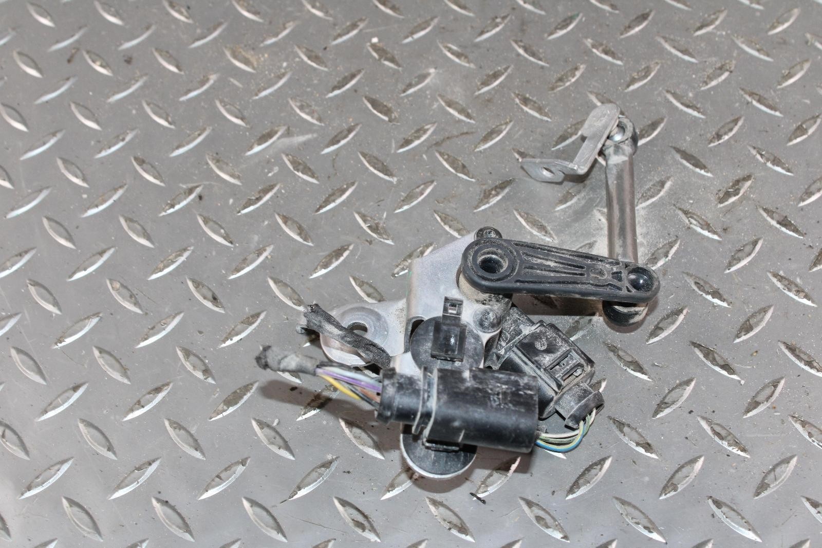 Bentley Continental GT 2019-2023 Front Right Ride height sensor