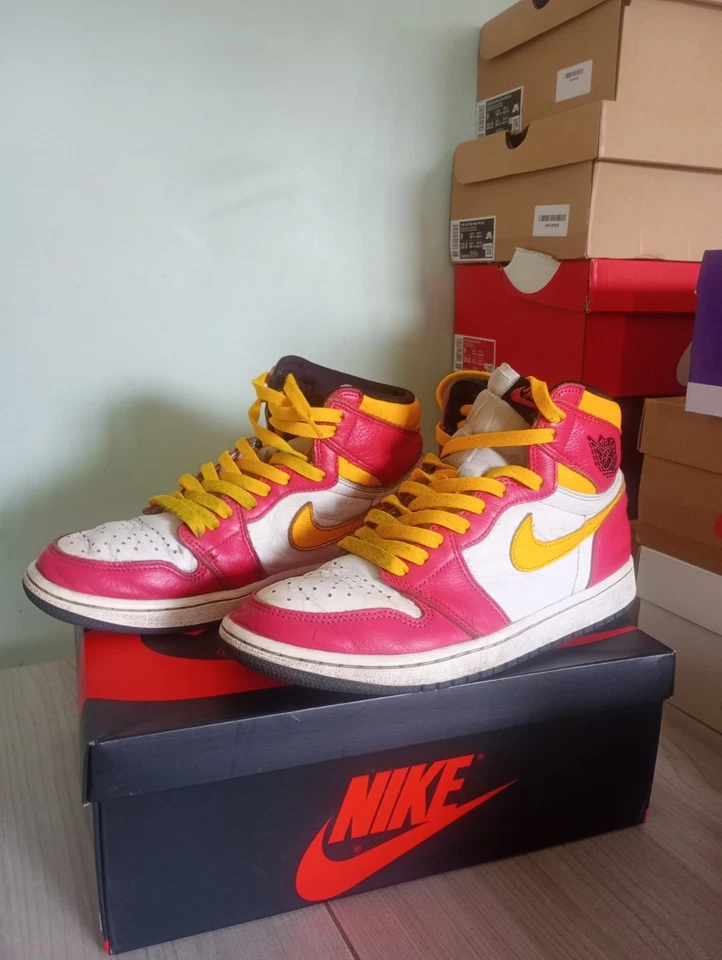 nike air jordan 1 retro high og ‘light fusion red’ uk8 BNWB, photo 1 of 5