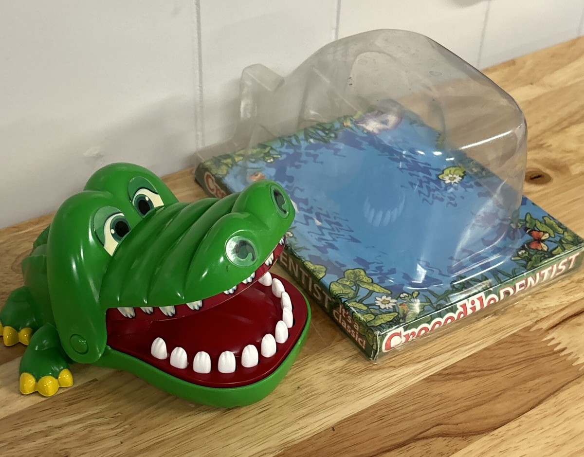 Crocodile Dentist Children's Game Travel Winning Moves Road Trip