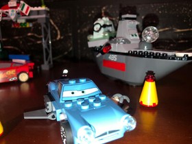 LEGO 8426 Disney Cars 2 Escape at Sea 100% Complete Set & EXTRA LEGO CARS Items!