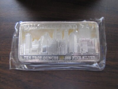 VINTAGE WALL STREET MINT NEW YORK SKYLINE WORLD TRADE CENTER 10 OZ