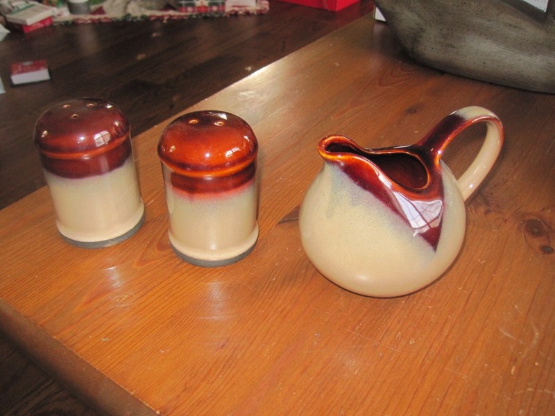Sango Nova Brown Salt and Pepper Shakers -------- creamer