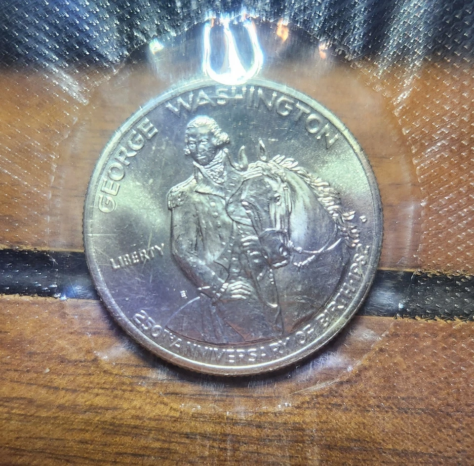 1982 George Washington Commemorative Uncirculated Silver Half Dollar  - Image 4 of 4