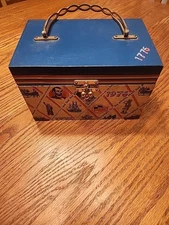 Vintage Shaker Pantry Box Jewlery American Bicentennial 1776-1976. Handmade