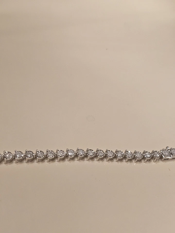 Effy 14kt Gold 3 Carats Diamond Miracle Tennis Bracelet Retail For $14,900 - Image 3 of 4