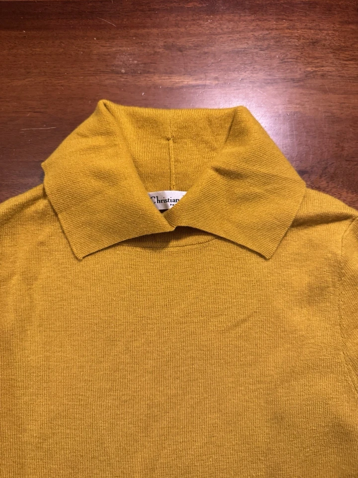 Suéter Christian Dior Paris para mujer amarillo mostaza lana cachemir cuello alto 4 Foto 4 de 4