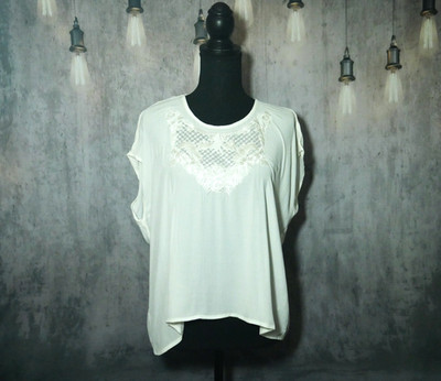 Line & Dot Off White Blouse size xs