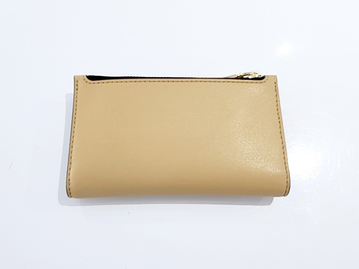 New Authentic Marc Jacobs Tan Slim Leather Card Case Wallet with