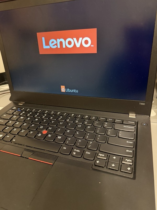 thinkpad t480 32gb ram 256gb ssd I5 7th