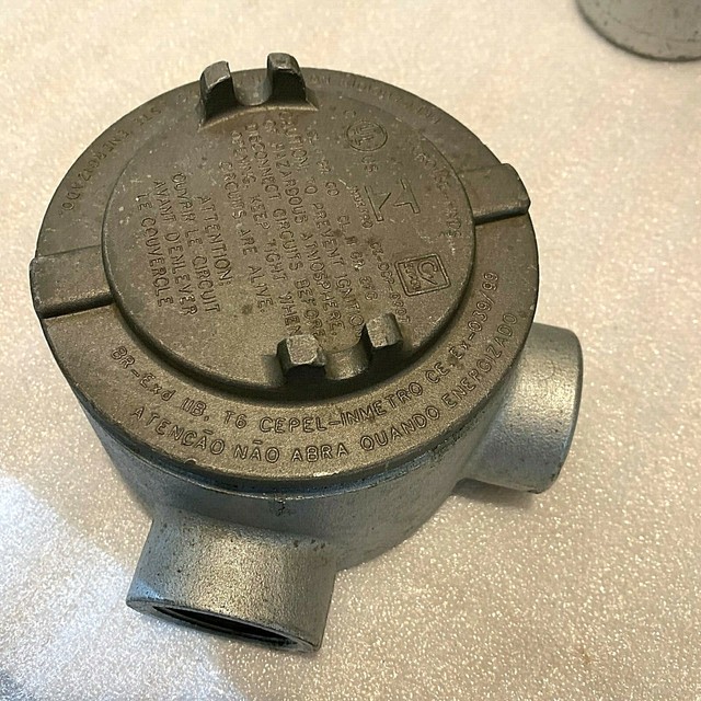 Crouse Hinds GUAL 59 Explosion Proof Conduit Hub New 1 1/2" NOS