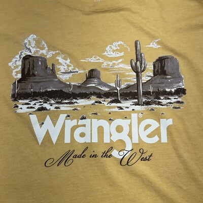 Wrangler Made In The West T-Shirt Cream Desert Graphic Crop