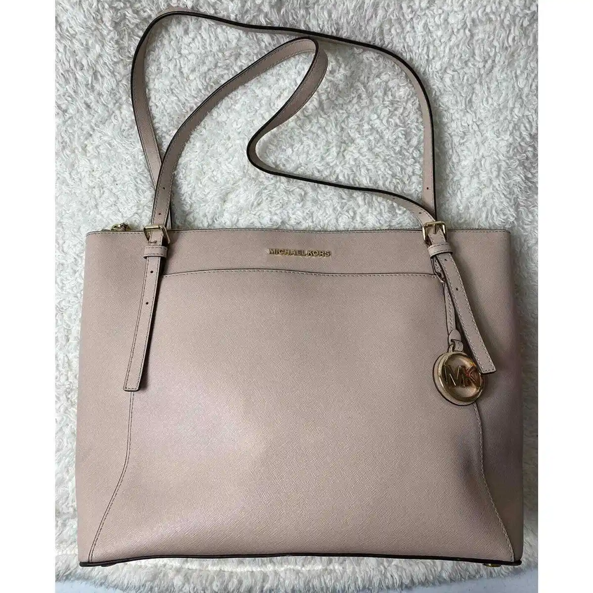 Michael Kors Voyager Large Saffiano Leather Top Zip Tote Bag Soft