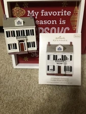 2010 HALLMARK Ornaments Nostalgic Houses And Shops #27 A Colonial Christmas NHS