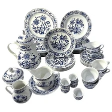42 Piece Blue Onion Porcelain Breakfast Set - Service for Six