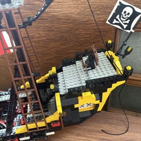 1989 LEGO 6285 VINTAGE Pirates Black Seas Barracuda Near 98% Complete