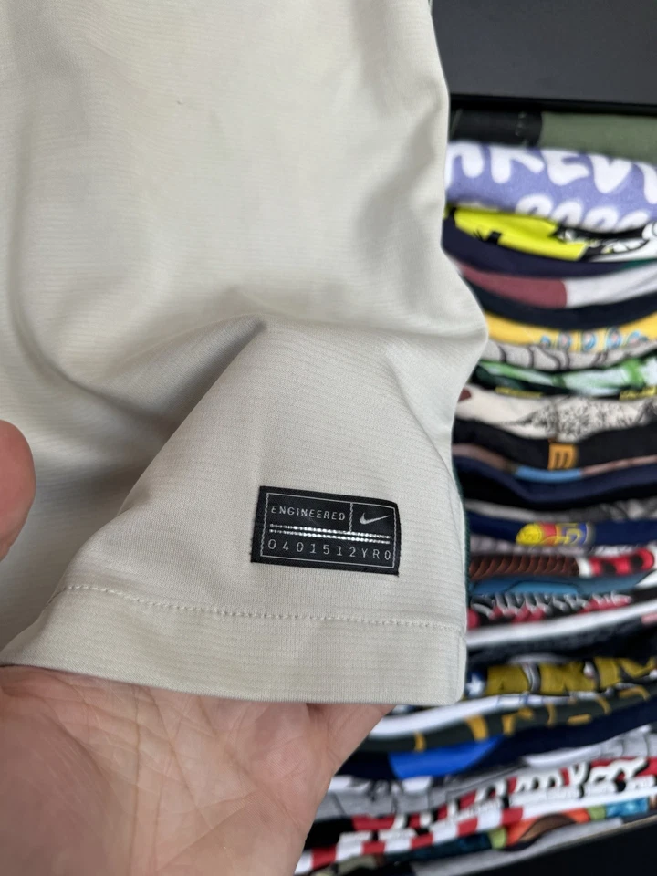 耐克 LIVERPOOL FC 足球体育场旅行衬衫上衣 DB2566-111 - 儿童男孩女孩 S — 第 4/4 张图片