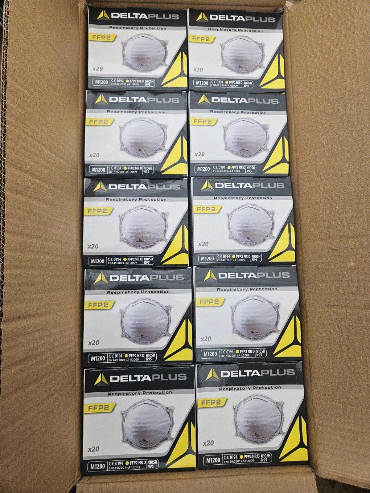 M1200 FFP2 disposable respirator masks Face Masks (CASE OF 10 BOXES, 200 MASKS)