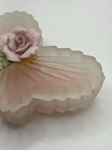 Vintage Butterfly Shape Frosted Glass Candle Holder- With Lid - Pink Rose on Top - Picture 14 of 24