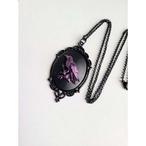 Purple Iridescent Raven Crow Gothic Rockabilly Cameo Black Necklace Pendant NEW - Picture 3 of 6
