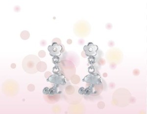 snoopy earrings