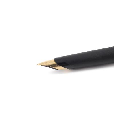 Parker Arrow Fountain Pen Rolled Gold with steel M-nib (model F34