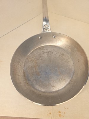 de Buyer MINERAL B Pro Carbon Steel Fry Pan - 11  Diameter, Made in France