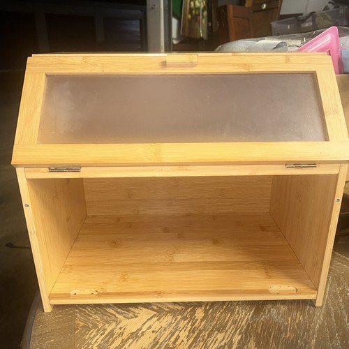Homekoko bread box is crafted from natural bamboo Missing Bottom Door