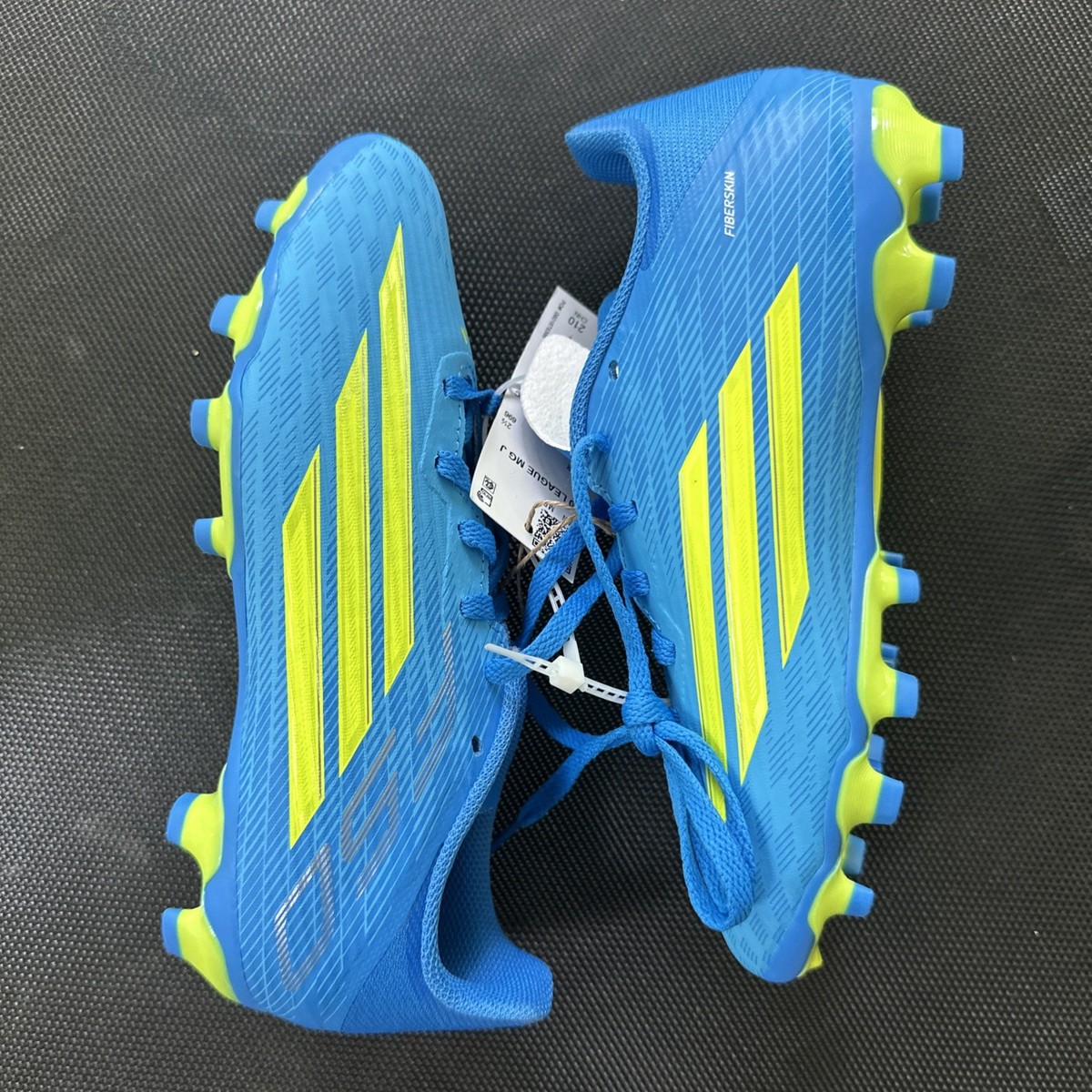 New Adidas Kid's F50 League 2G/3G AG Ice Cold Precision Size 11k