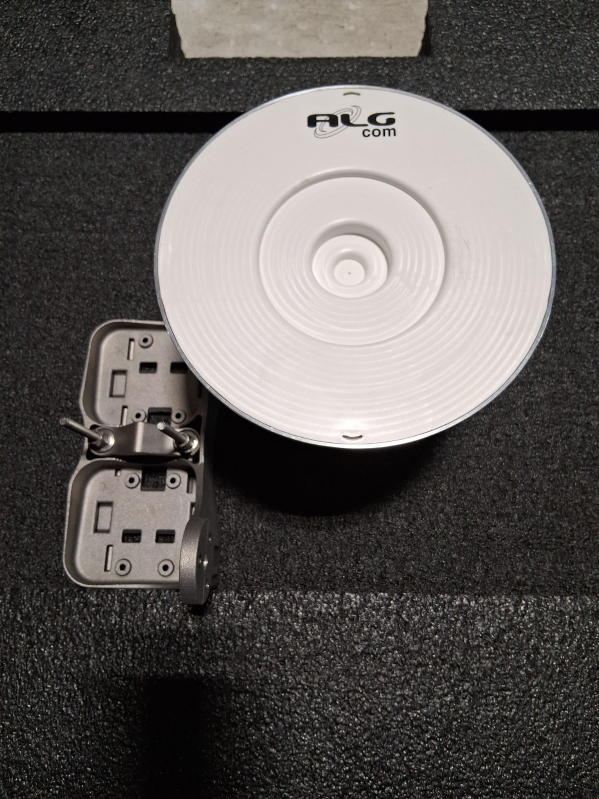 ALGcom SH-5800-10-90-DP Symmetrical Horn 4.9-6.425GHz H+V 90deg 10dBi FBR 37db