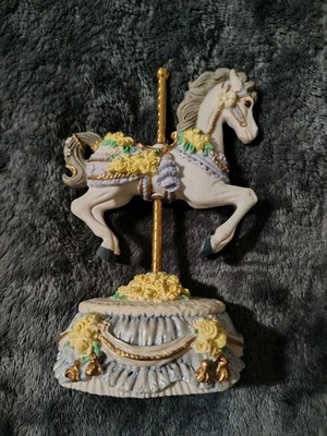 Heritage House Country Fair Carousel Horse Melodies ''Let Me Call You Sweetheart''
