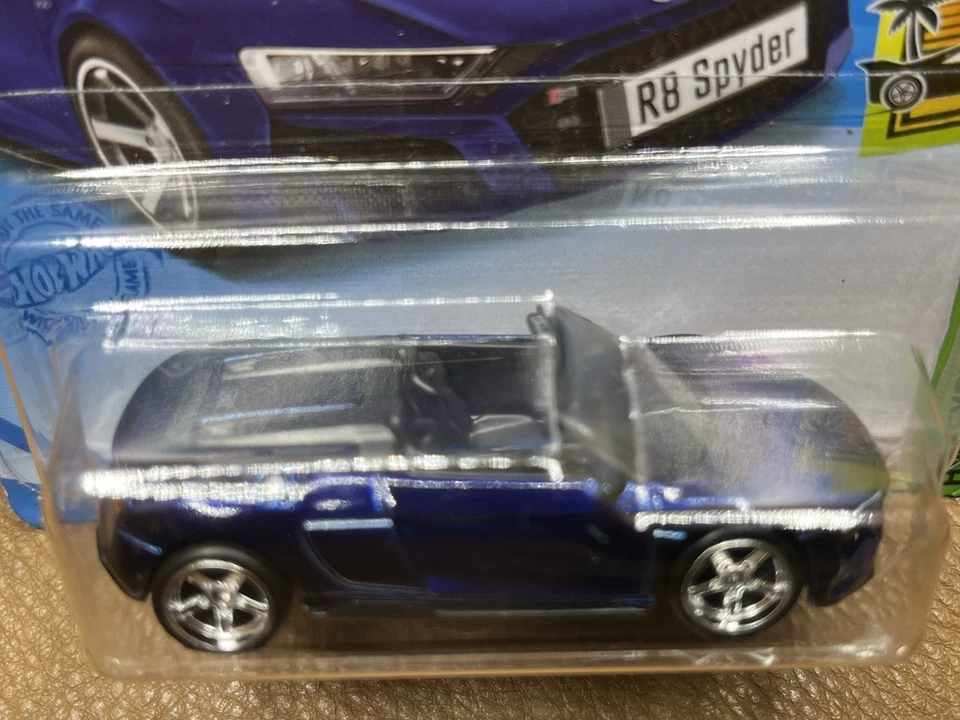 Tarjeta corta Hot Wheels 2019 Audi R8 Spyder Super Treasure Hunt HW Exotics casi nueva/como nueva Foto 3 de 4