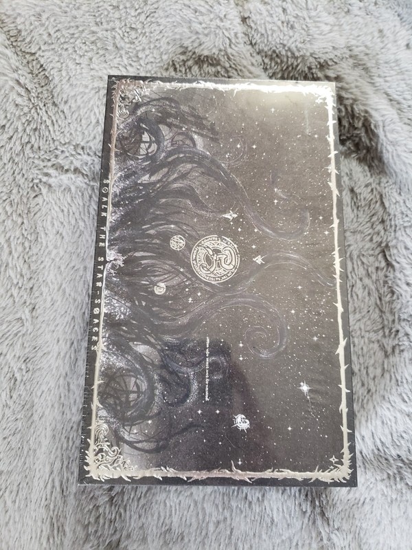 Kingstar The King In Yellow Box Set Playing Cards