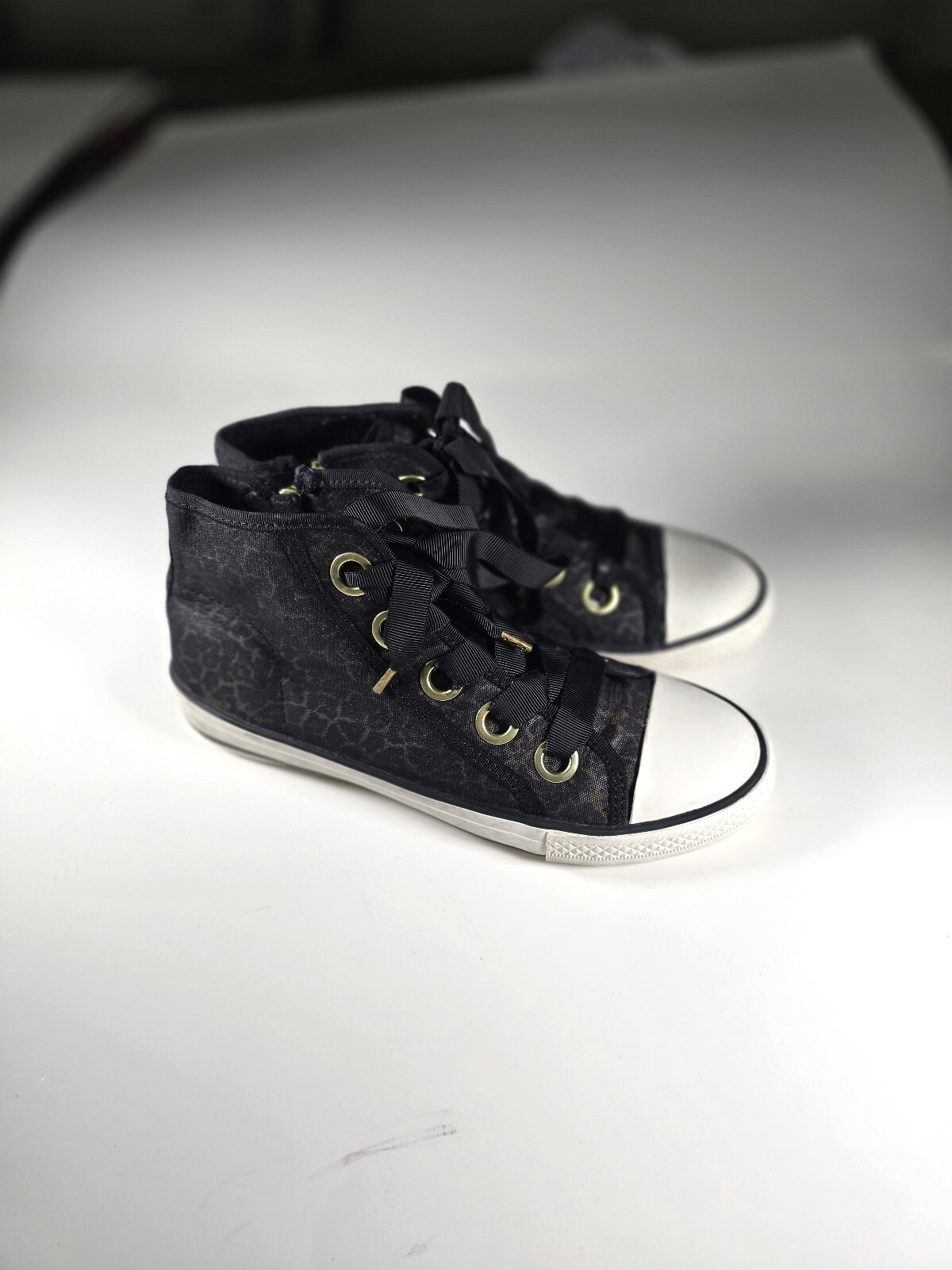 SAOLA Sneakers europee ASN in perfette condizioni indossate solo due volte originali $275 taglia 9 1 2