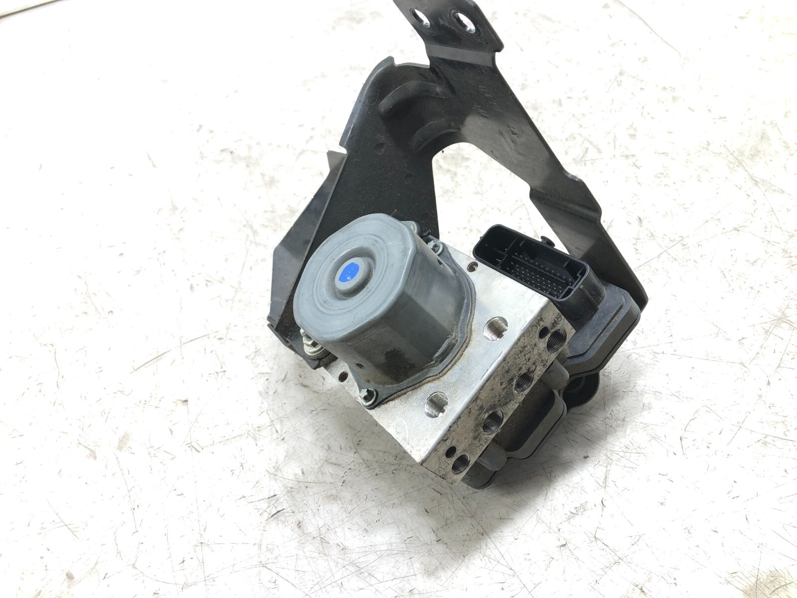 2014-2017 MASERATI GHIBLI SQ4 AWD ABS ANTI LOCK BRAKE PUMP MODULE OEM.
