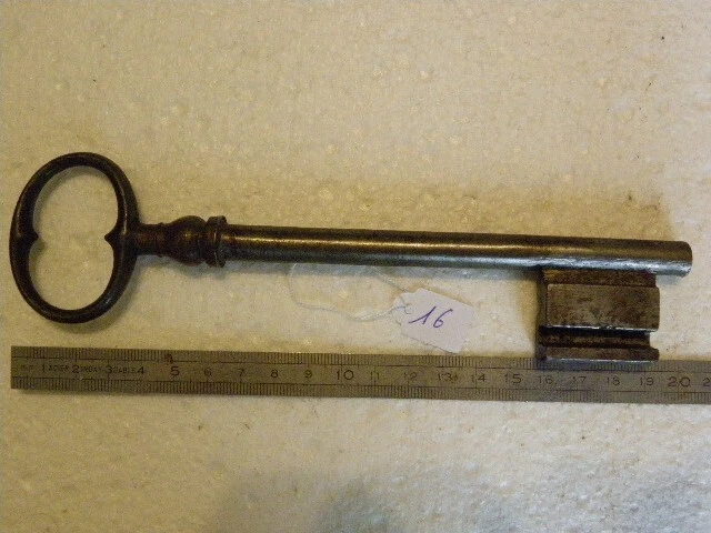 Lot De 2 Clés Anciennes En Bronze Orné – Pour Armoire, Tiroir, Bonnetière
