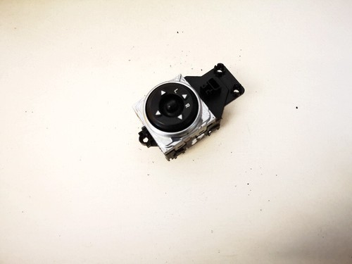 Hyundai i30 2013 Wing mirror control switch (Exterior Mirror Switc #1385737-51