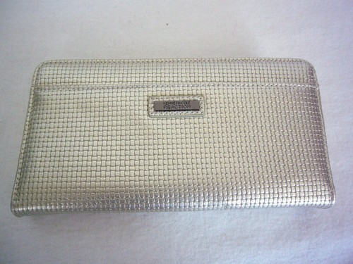 KENNETH COLE REACTION "Swing Dance" Continental metallic Fold-Over Wallet New