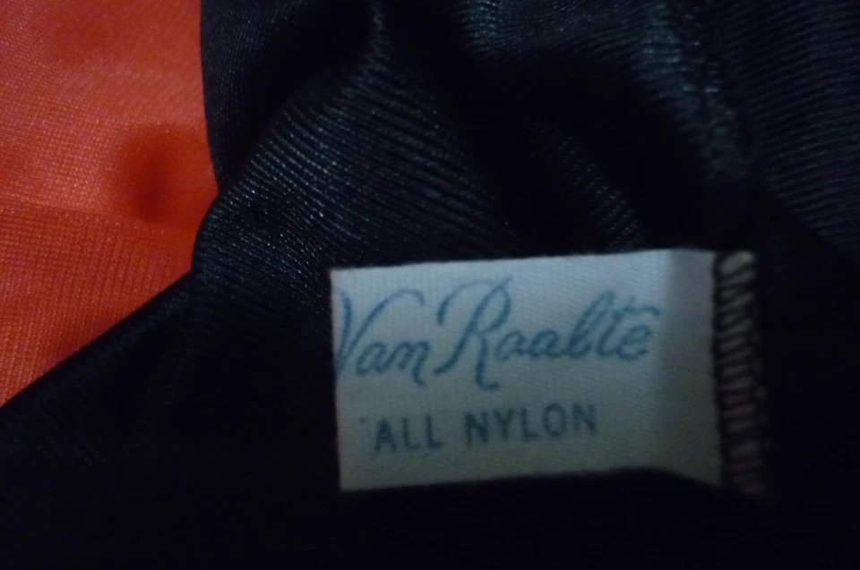 VAN RAALTE SLIP TALLA 34 ENCAJE RIBETE AJUSTABLE DE COLECCIÓN. USA NEGRO Foto 3 de 3