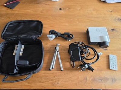 Optoma ML750ST Beamer DLP Weiß tragbar Kurzdistanz HDMI USB inkl. FB